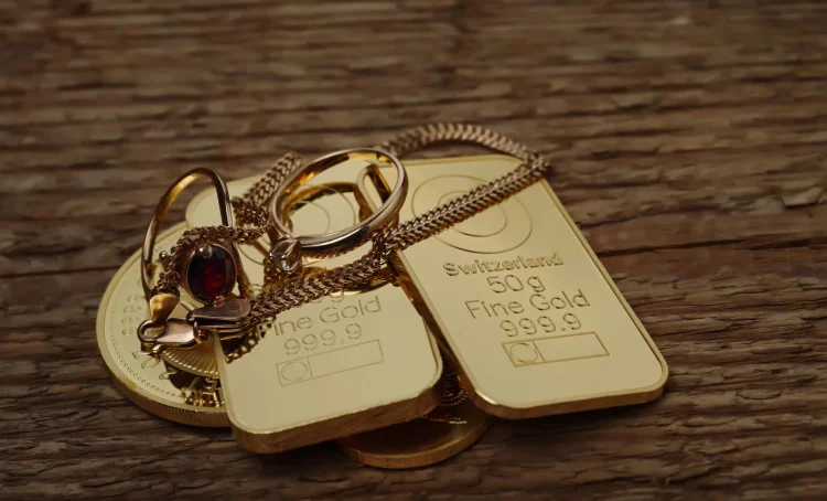 What Makes Gold Jewelry a Smart Investment? Expert Views on Its Future