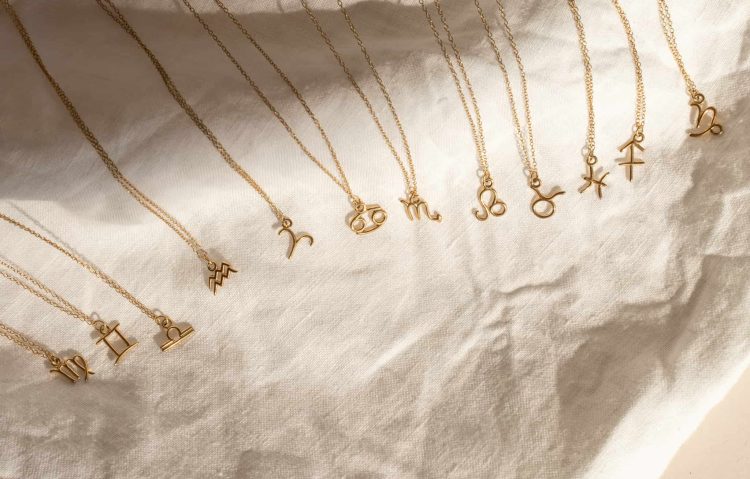 2025 Gold Jewelry Trends: What’s Hot and What’s Not in the Jewelry Market