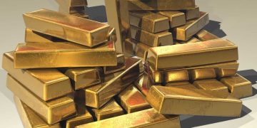 Breaking the $2500 Barrier? Price Analysis and Market Forecasts for Gold